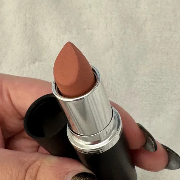 🌺MAC Cosmetics Silky Matte Lipstick - Honey Love - Picture 7 of 8